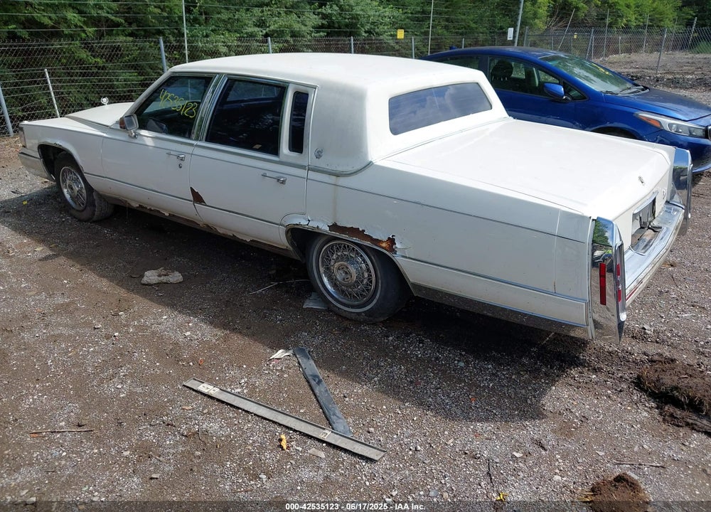 1991 CADILLAC BROUGHAM VIN: 1G6DW54E5MR723477