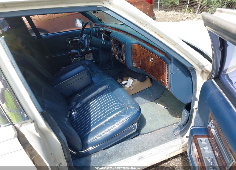 1991 CADILLAC BROUGHAM VIN: 1G6DW54E5MR723477