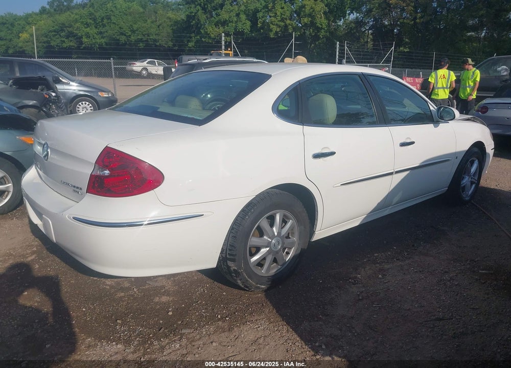 2008 BUICK LACROSSE VIN: 2G4WD582181223273