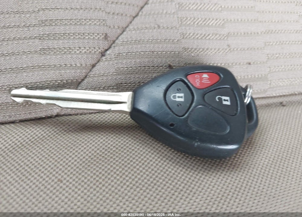 2009 TOYOTA RAV4 VIN: JTMZF33VX95010677