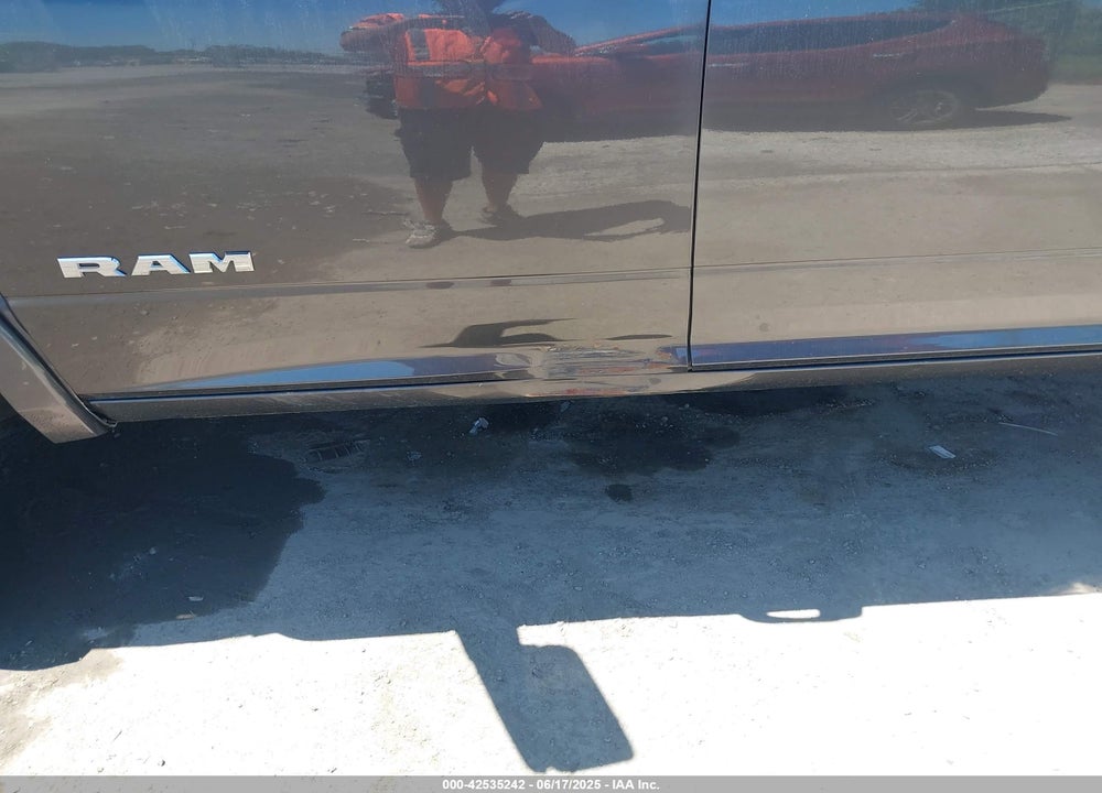 2019 RAM 3500 LAIE  4X4 8' BOX VIN: 3C63RRJL3KG558270
