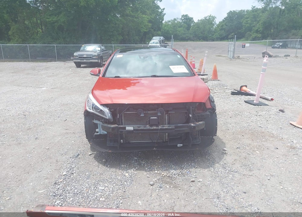2015 HYUNDAI SONATA VIN: 5NPE34AB4FH117886