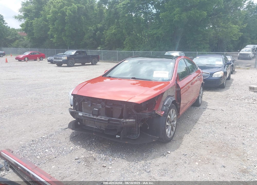 2015 HYUNDAI SONATA VIN: 5NPE34AB4FH117886