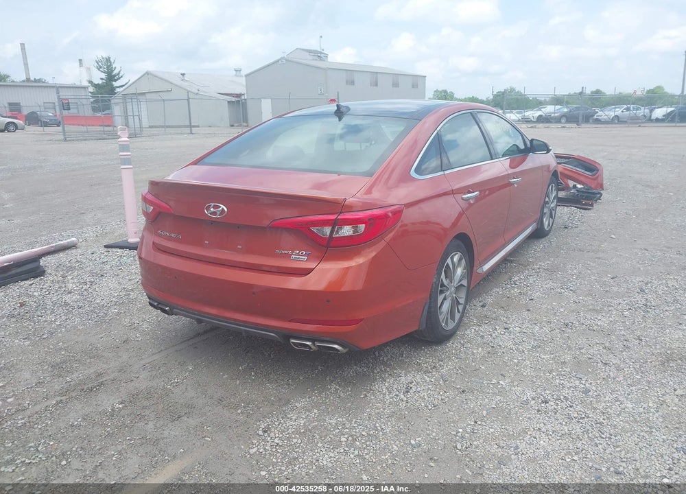 2015 HYUNDAI SONATA VIN: 5NPE34AB4FH117886
