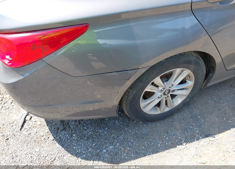 2011 HYUNDAI SONATA VIN: 5NPEB4ACXBH220400
