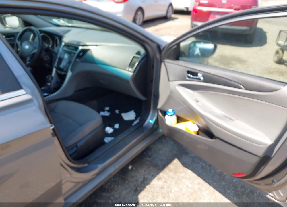 2011 HYUNDAI SONATA VIN: 5NPEB4ACXBH220400