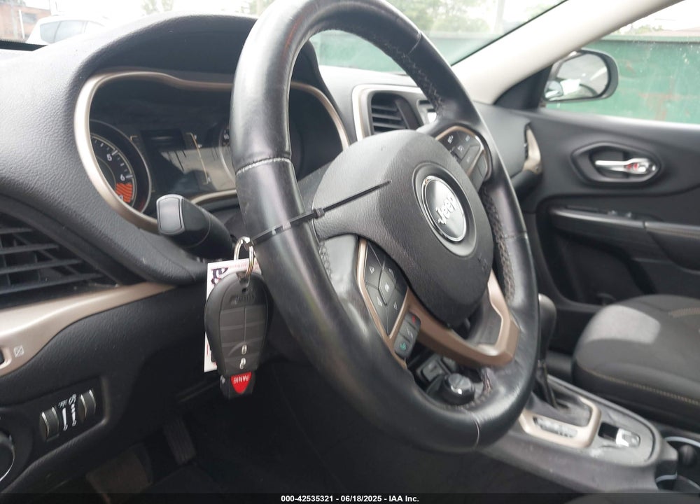 2014 JEEP CHEROKEE LATITUDE VIN: 1C4PJMCB6EW121006