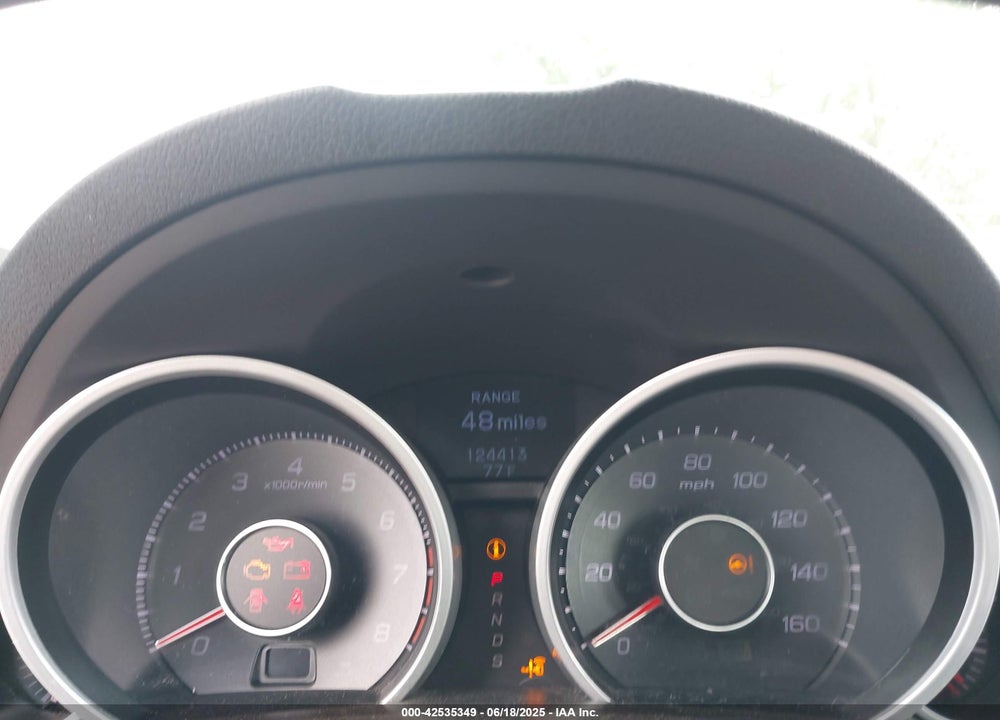 2010 ACURA TL 3.7 VIN: 19UUA9F50AA001460