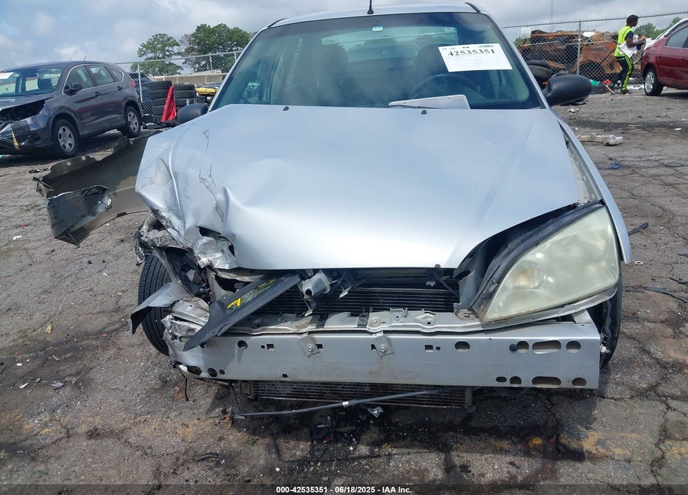 2006 FORD FOCUS ZX4 VIN: 1FAFP34N56W228519