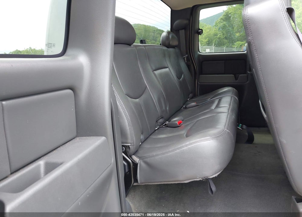 2005 CHEVROLET SILVERADO 1500 Z71 VIN: 1GCEK19ZX5Z318640