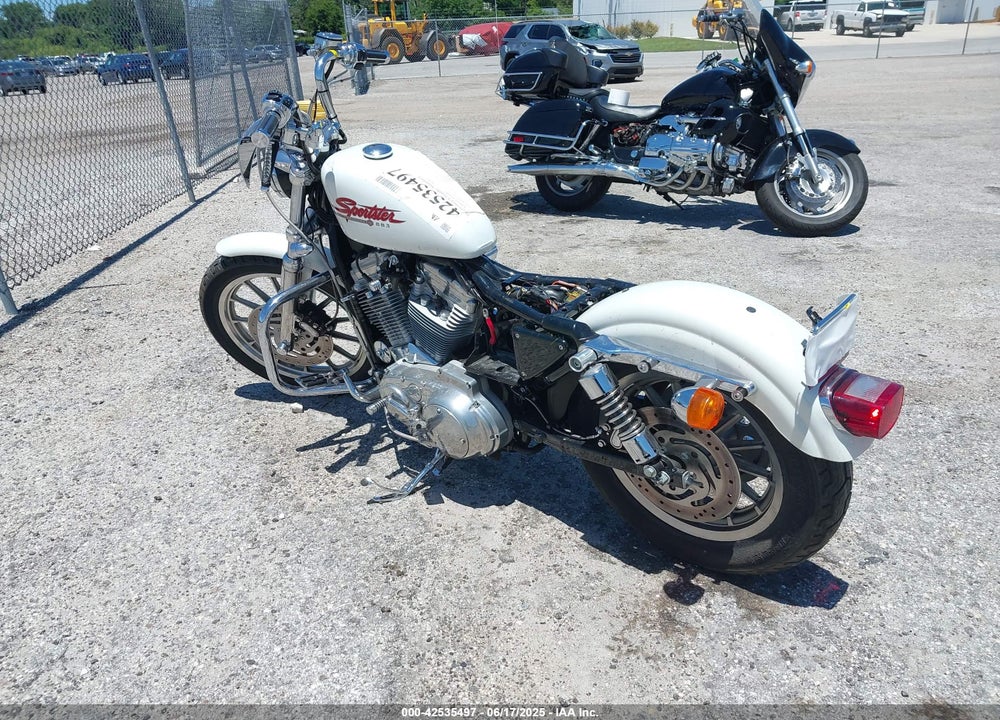 2001 HARLEY-DAVIDSON XL883 HUGGER VIN: 1HD4CEM1X1K150940