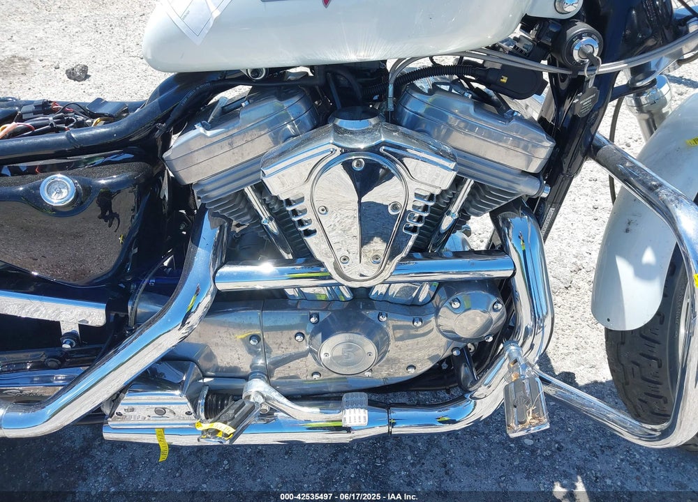 2001 HARLEY-DAVIDSON XL883 HUGGER VIN: 1HD4CEM1X1K150940