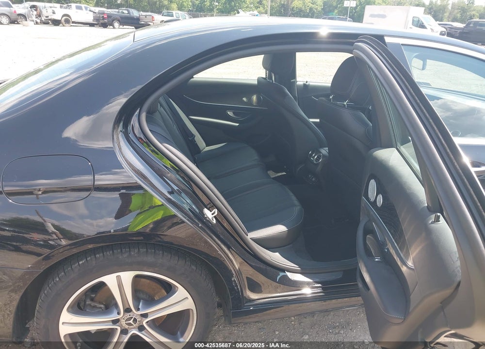 2018 MERCEDES-BENZ E-CLASS VIN: WDDZF4KB0JA394337