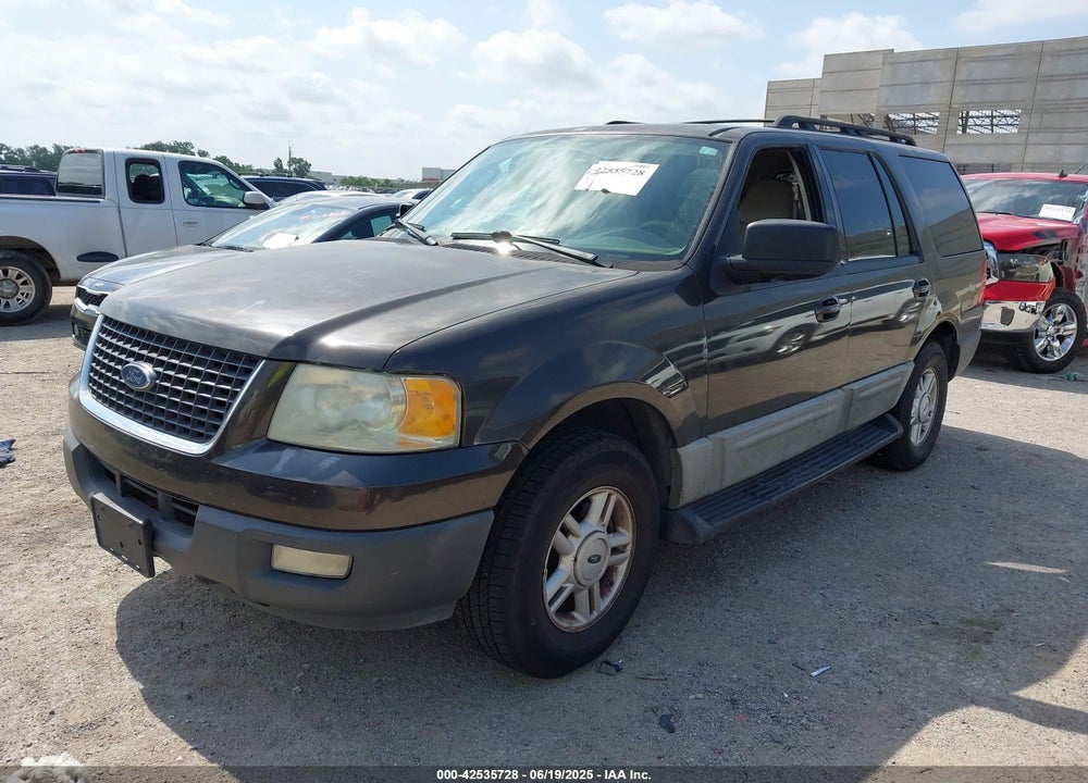 2005 FORD EXPEDITION XLT VIN: 1FMPU15545LA64184