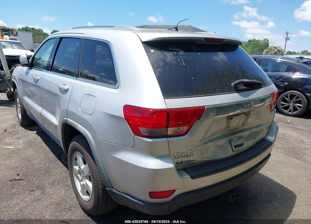 2011 JEEP GRAND CHEROKEE LAREDO VIN: 1J4RR4GG2BC585912