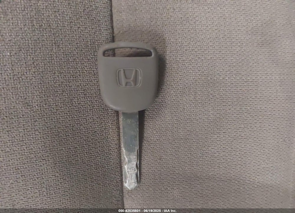 2004 HONDA ACCORD 3.0 LX VIN: 1HGCM66354A083707