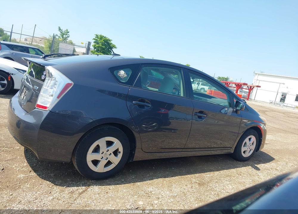 2011 TOYOTA PRIUS TWO VIN: JTDKN3DU3B1363334