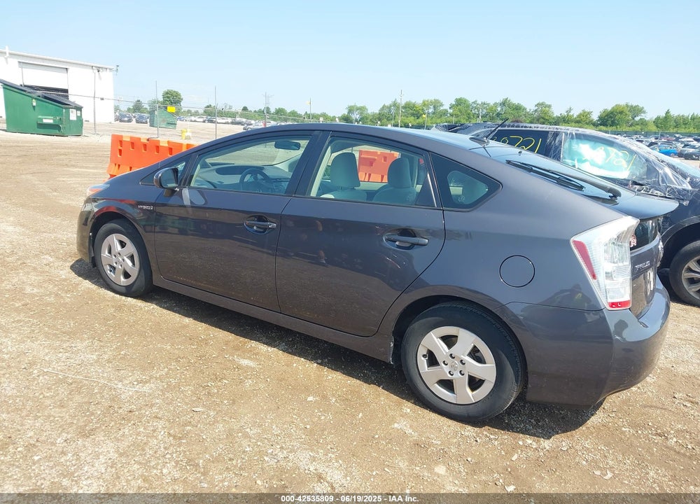 2011 TOYOTA PRIUS TWO VIN: JTDKN3DU3B1363334