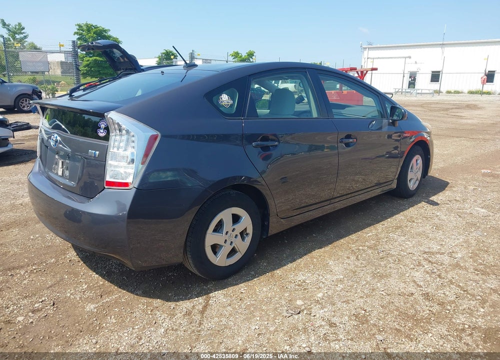 2011 TOYOTA PRIUS TWO VIN: JTDKN3DU3B1363334
