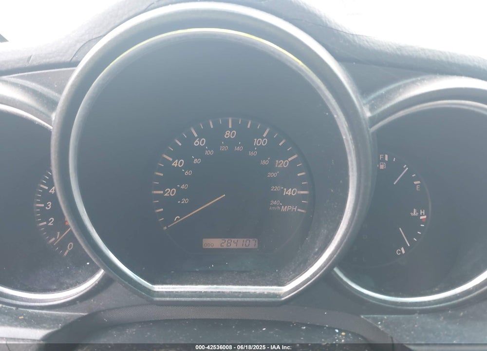 2004 LEXUS RX 330 VIN: JTJHA31U540043528