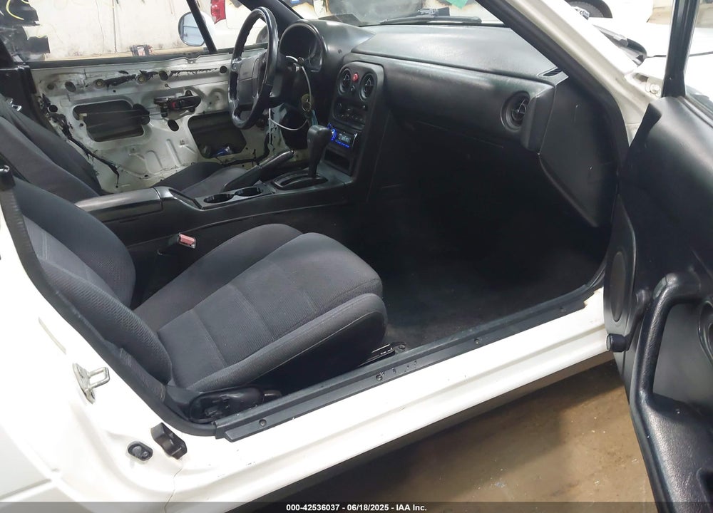 1991 MAZDA MX-5 MIATA VIN: JM1NA3517M1219737