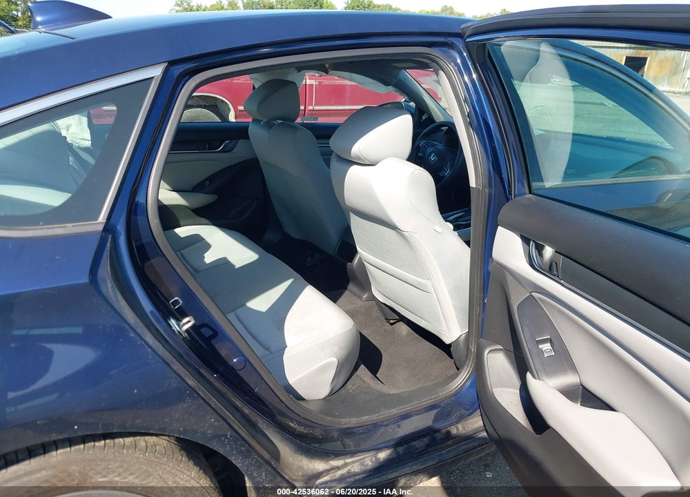 2019 HONDA ACCORD VIN: 1HGCV1F1XKA000896