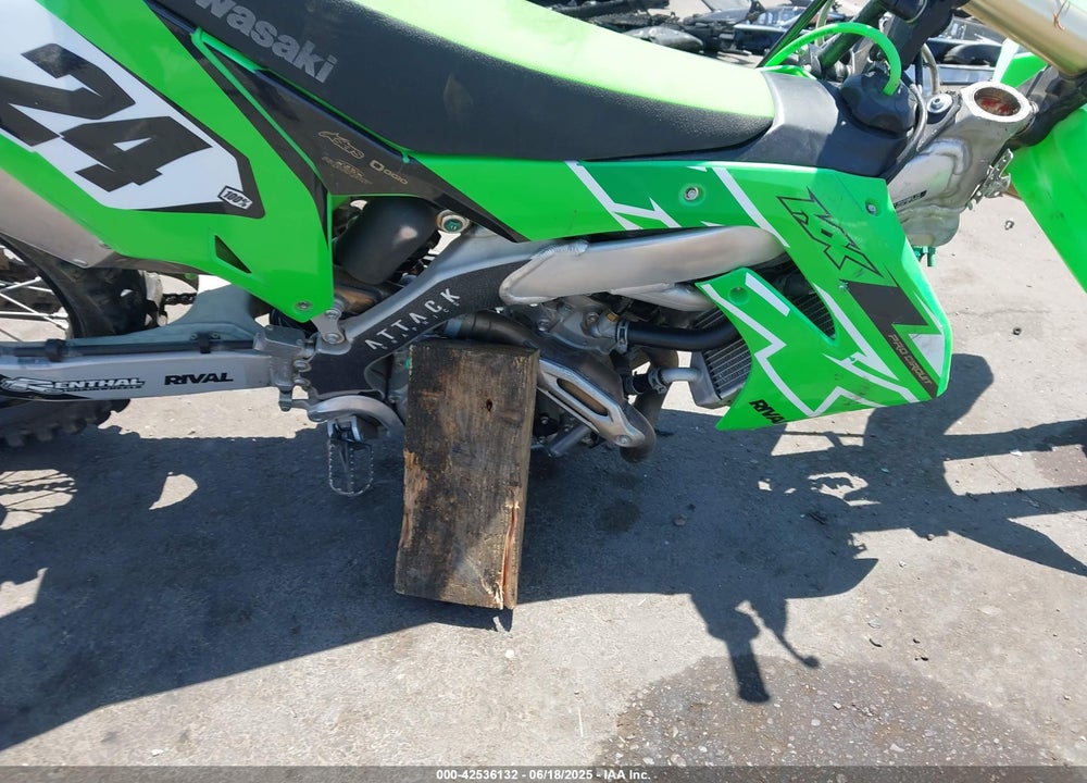 2020 KAWASAKI KX450 F VIN: JKAKXGJC9LA012906
