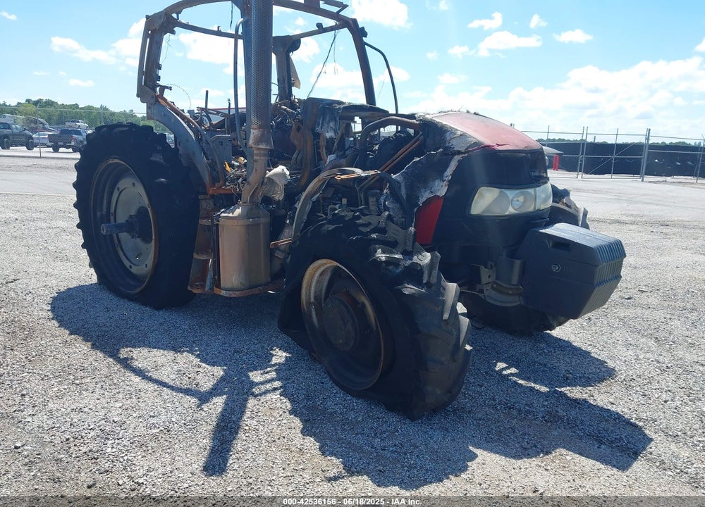 2013 CASE MAXXUM 140 TRACTOR VIN: ZCBE24268