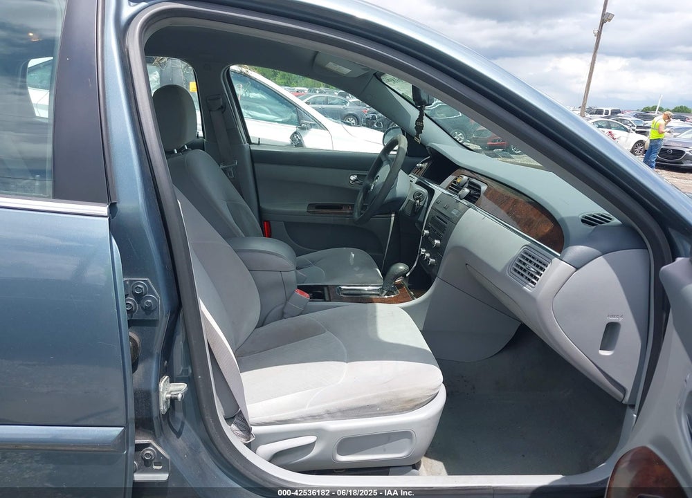 2007 BUICK LACROSSE VIN: 2G4WC582671245979