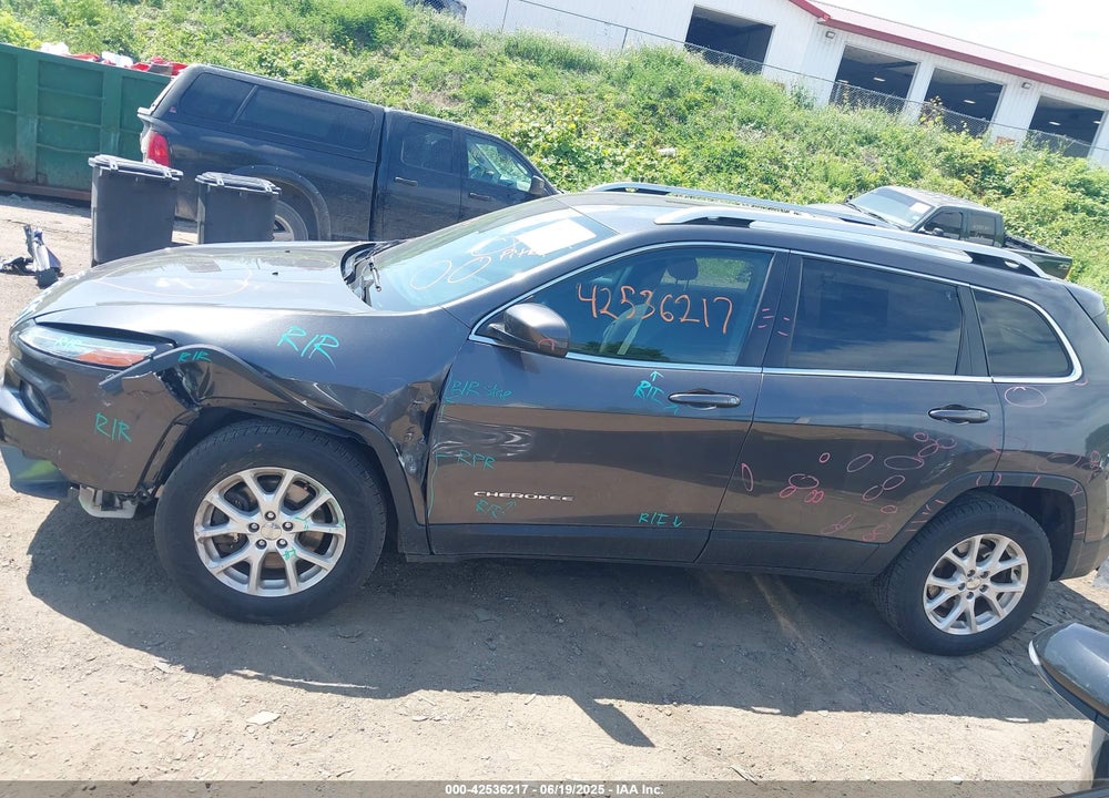 2015 JEEP CHEROKEE VIN: 1C4PJMCB2FW556249