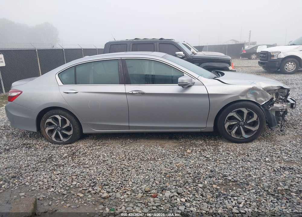 2017 HONDA ACCORD VIN: 1HGCR2F87HA288036