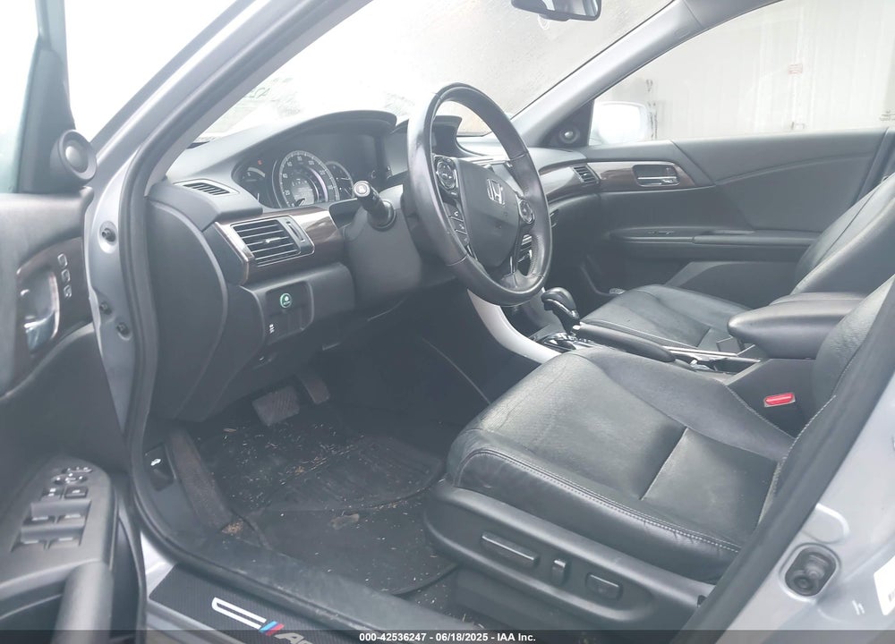 2017 HONDA ACCORD VIN: 1HGCR2F87HA288036