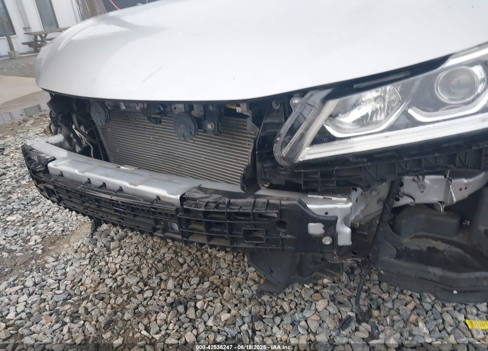 2017 HONDA ACCORD VIN: 1HGCR2F87HA288036