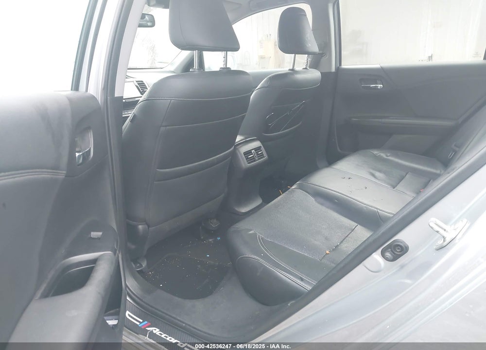 2017 HONDA ACCORD VIN: 1HGCR2F87HA288036