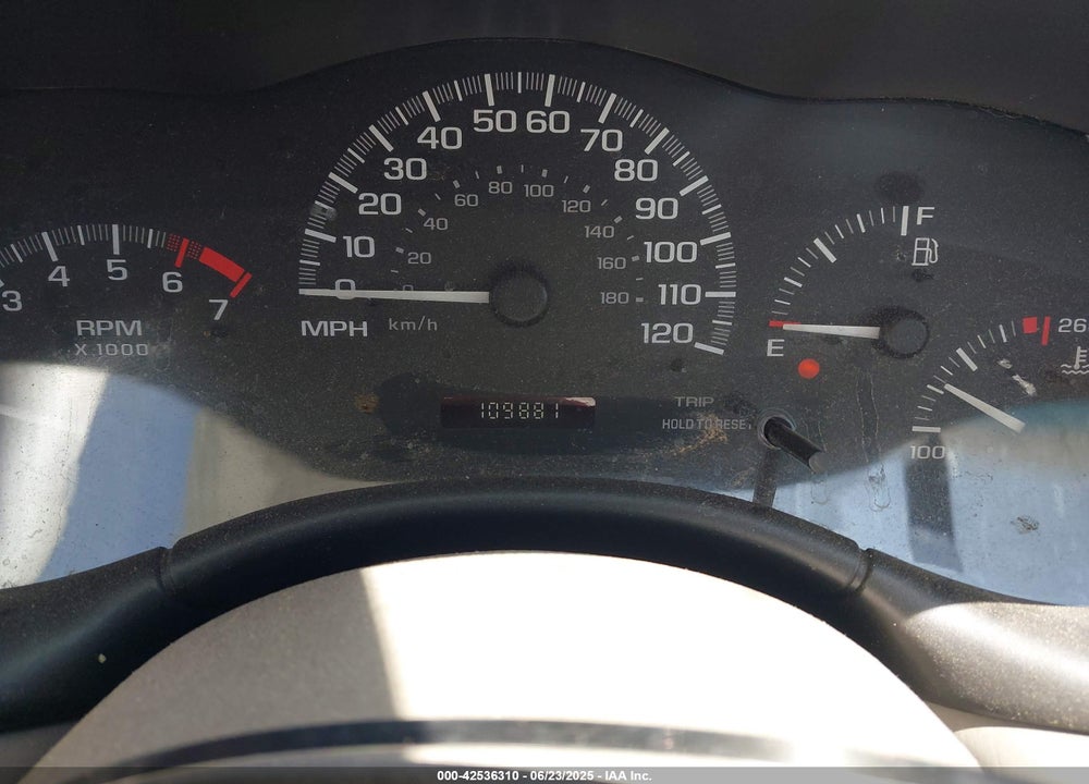 2005 CHEVROLET CLASSIC VIN: 1G1ND52F55M217187