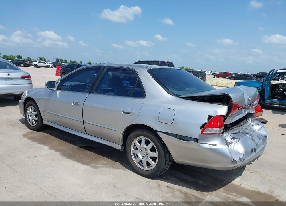 2002 HONDA ACCORD 2.3 SE VIN: JHMCG56762C031182