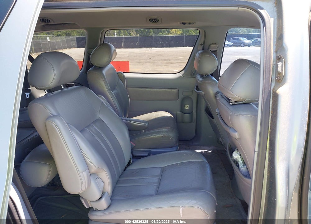 1999 TOYOTA SIENNA XLE VIN: 4T3ZF13C4XU118561