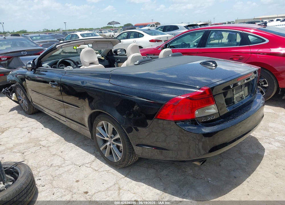 2013 VOLVO C70 VIN: YV1672MCXDJ140329