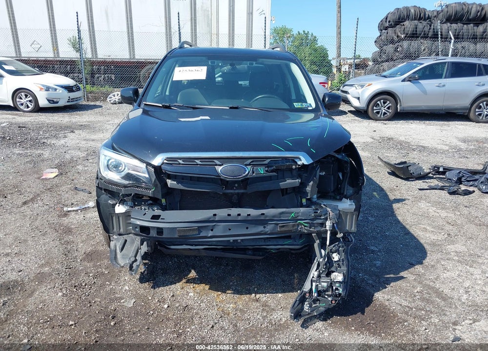 2018 SUBARU FORESTER VIN: JF2SJAGC9JH589789