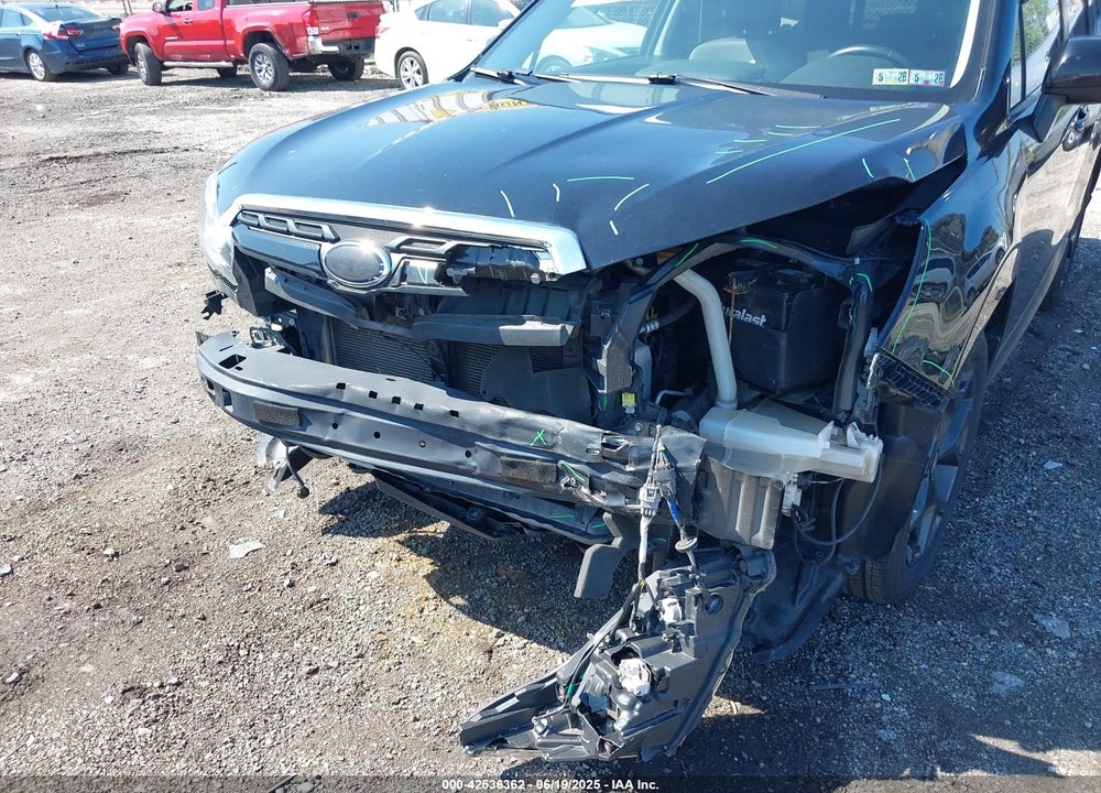 2018 SUBARU FORESTER VIN: JF2SJAGC9JH589789