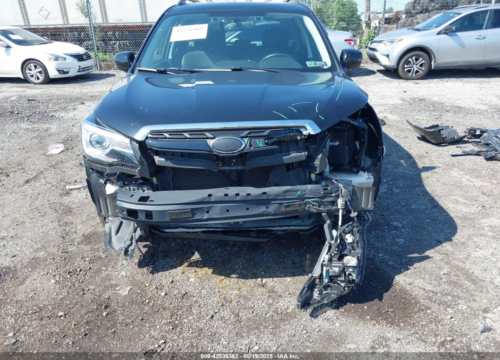 2018 SUBARU FORESTER VIN: JF2SJAGC9JH589789