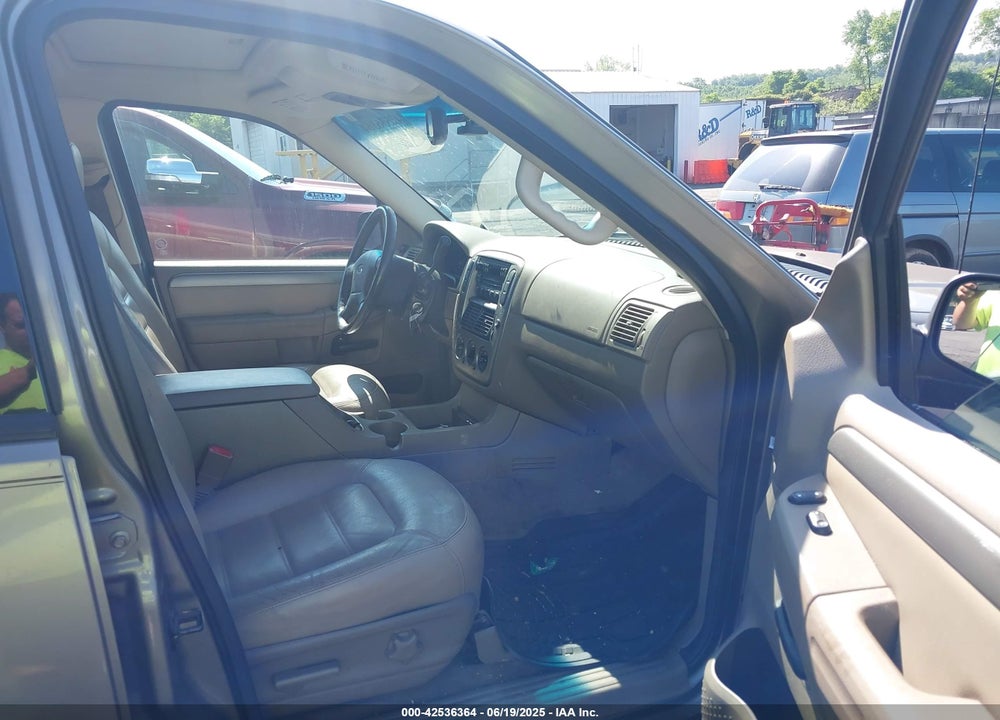 2004 FORD EXPLORER NBX/XLT VIN: 1FMZU73E14UC34007