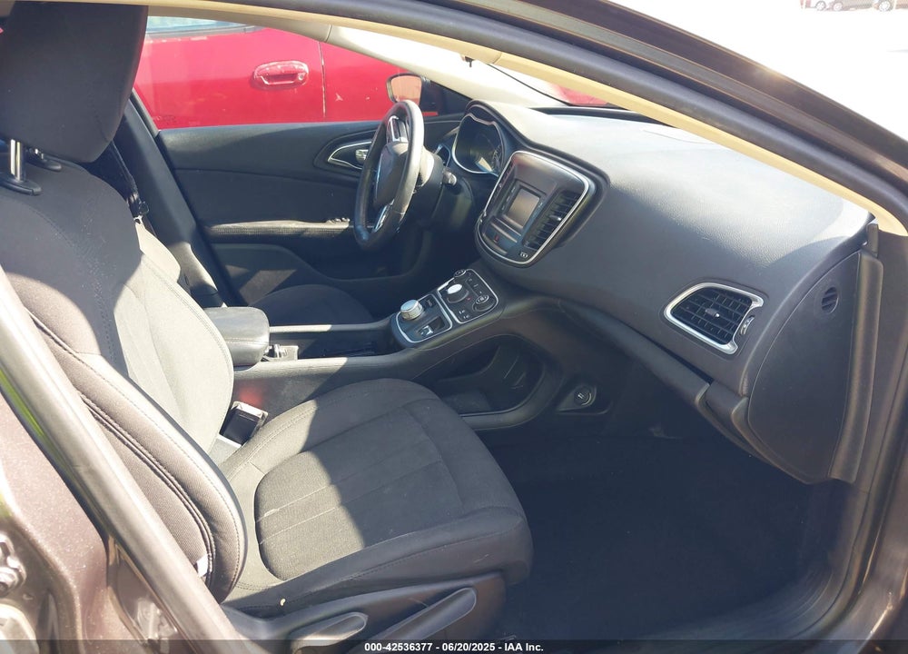 2016 CHRYSLER 200 VIN: 1C3CCCAB3GN121614