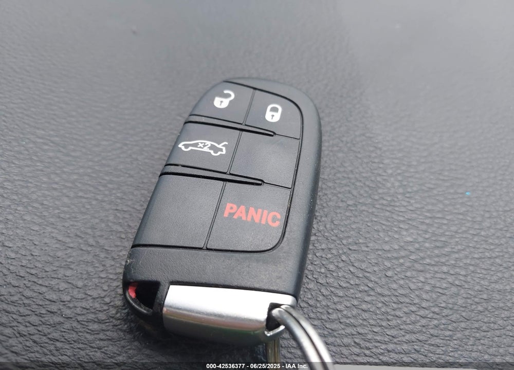 2016 CHRYSLER 200 VIN: 1C3CCCAB3GN121614