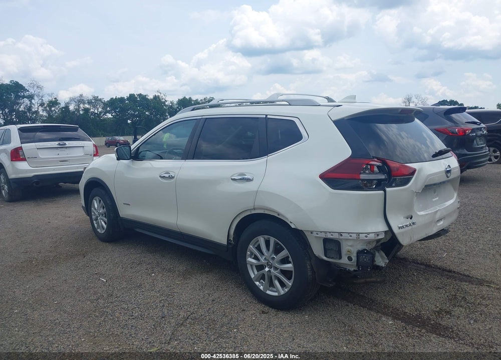 2018 NISSAN ROGUE VIN: 5N1ET2MT9JC802863