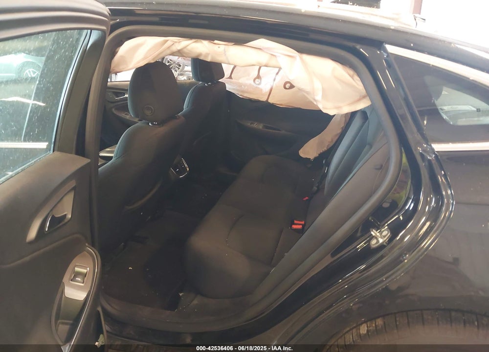 2017 CHEVROLET MALIBU VIN: 1G1ZE5STXHF254815