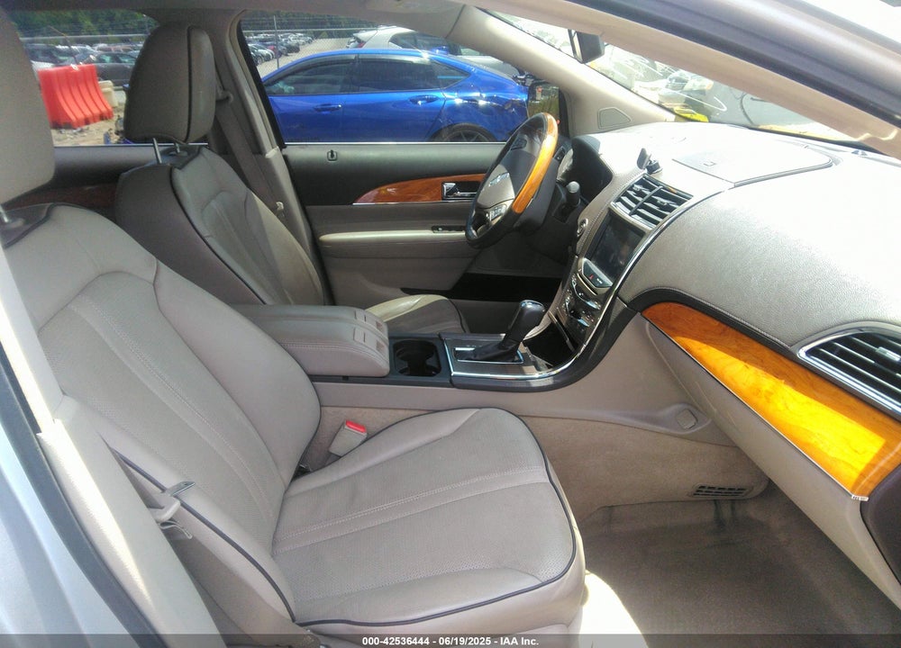 2011 LINCOLN MKX VIN: 2LMDJ6JKXBBJ14865