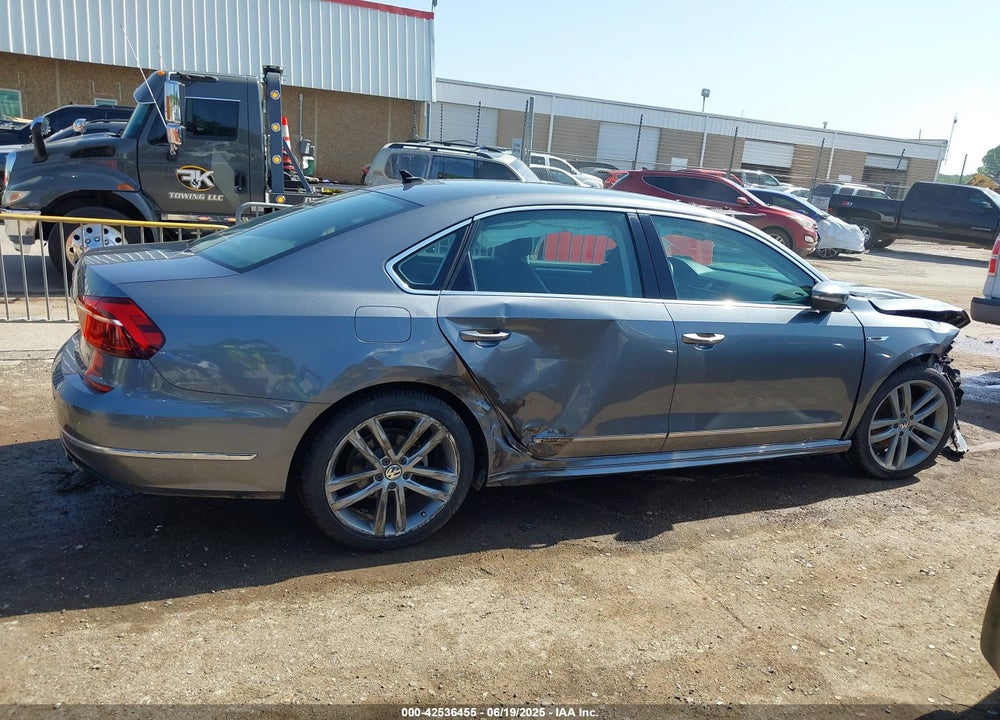 2017 VOLKSWAGEN PASSAT VIN: 1VWDT7A35HC037076
