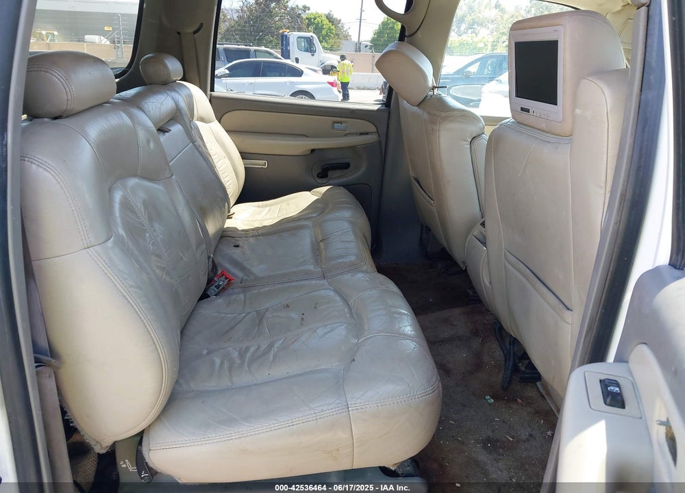 2002 CHEVROLET SUBURBAN 1500 Z71 VIN: 3GNFK16T32G204454