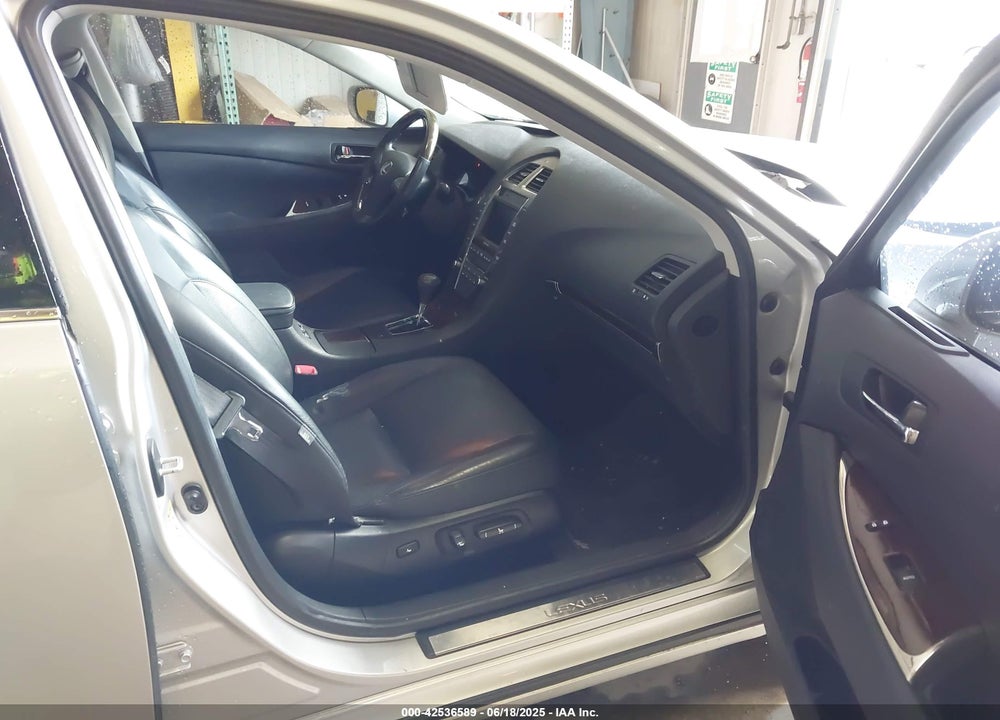 2011 LEXUS ES 350 VIN: JTHBK1EG3B2433008